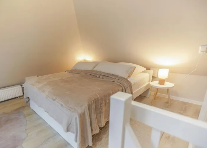 Neu Hütthus In Timmendorfer *